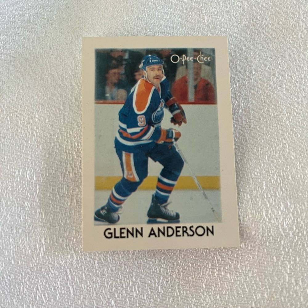 1 O-Pee-Chee Glenn Anderson Hockey Card